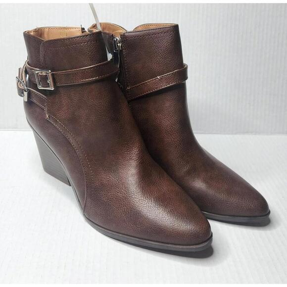 ZBY Boots Womens Size 9.5 Brown Block Heel Ankle Booties Buckle Strap Side Zip - Picture 3 of 8